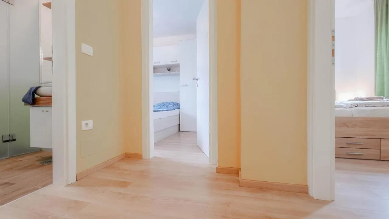 Jutta Apartment Novigrad  Croatia