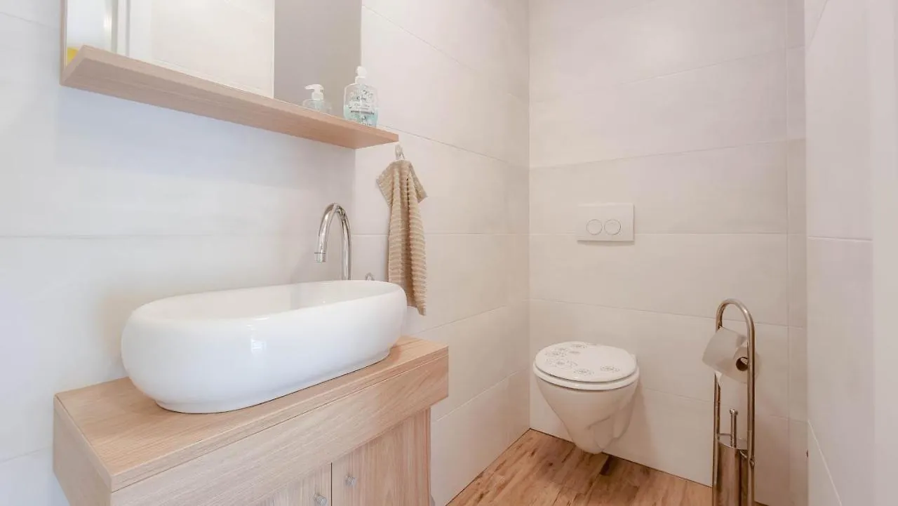 Jutta Apartment Novigrad  0*, Novigrad (Istria)