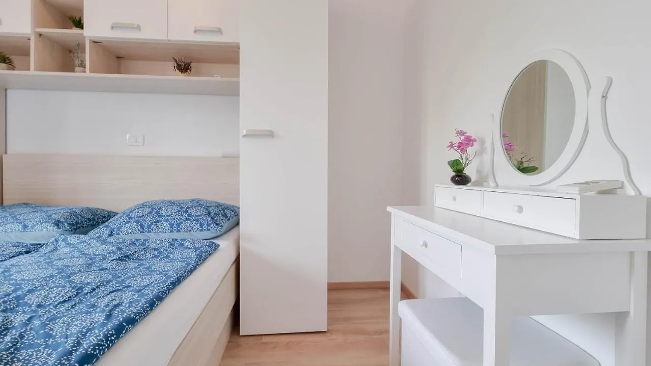 Jutta Apartment Novigrad  Croatia