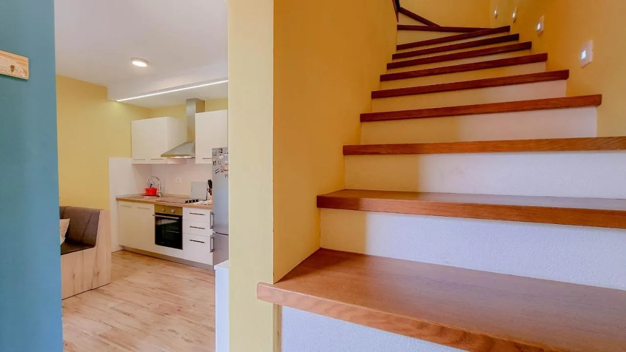 Jutta Apartment Novigrad