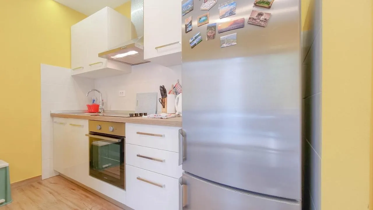 Jutta Apartment Novigrad