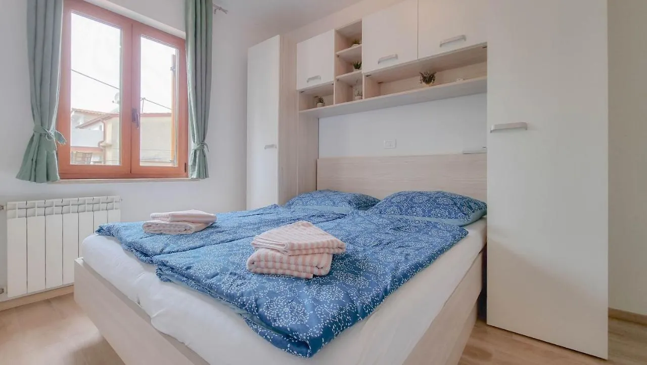 Jutta Apartment Novigrad
