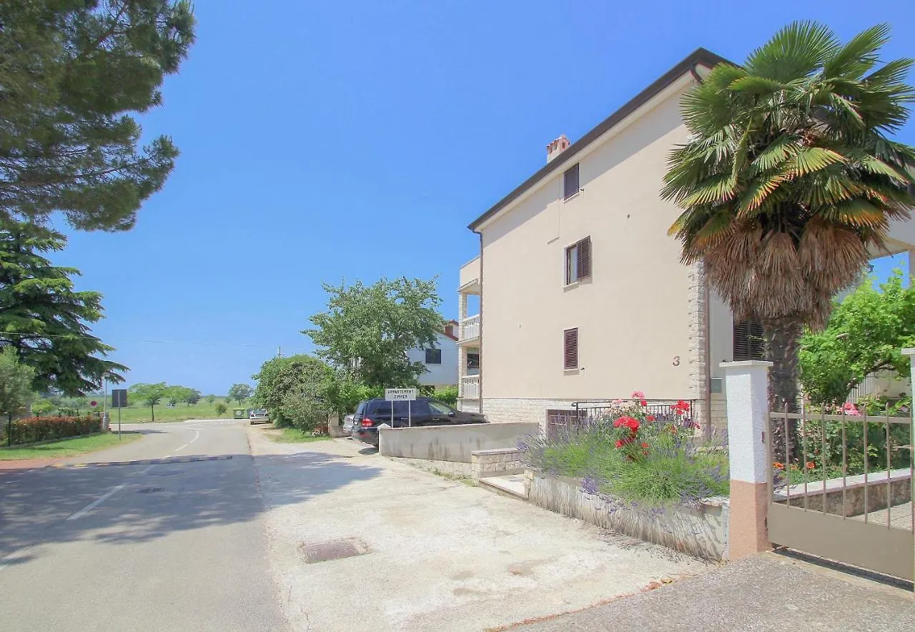 Jutta Apartment Novigrad
