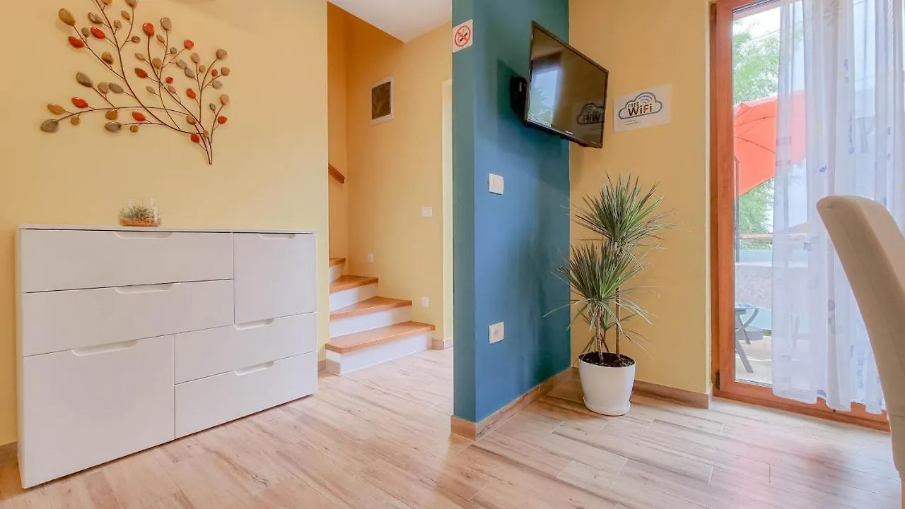 Jutta Apartment Novigrad