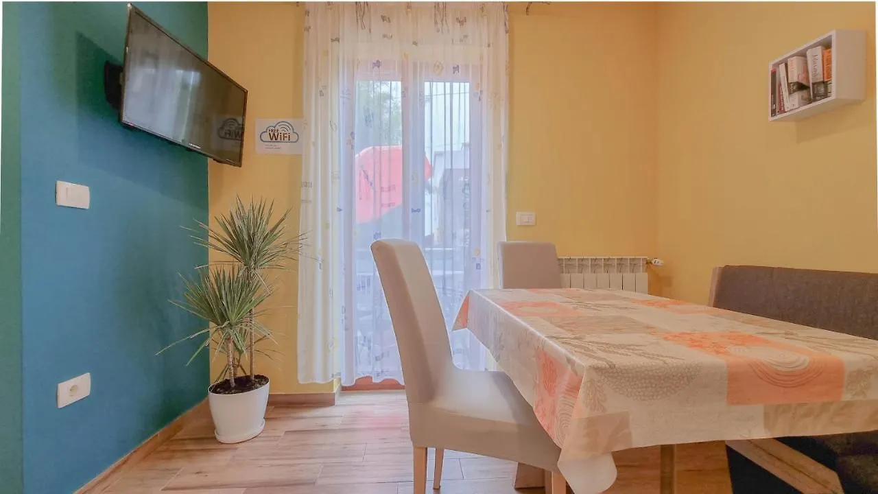 Jutta Apartment Novigrad  0*, Novigrad (Istria) Croatia